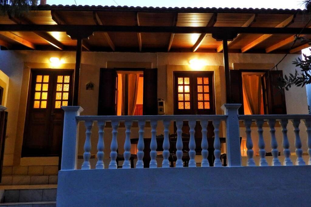 Traditional Villa Efterpi Chalki Town Eksteriør bilde